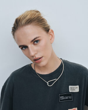 "LOOP" NECKLACE SILVER