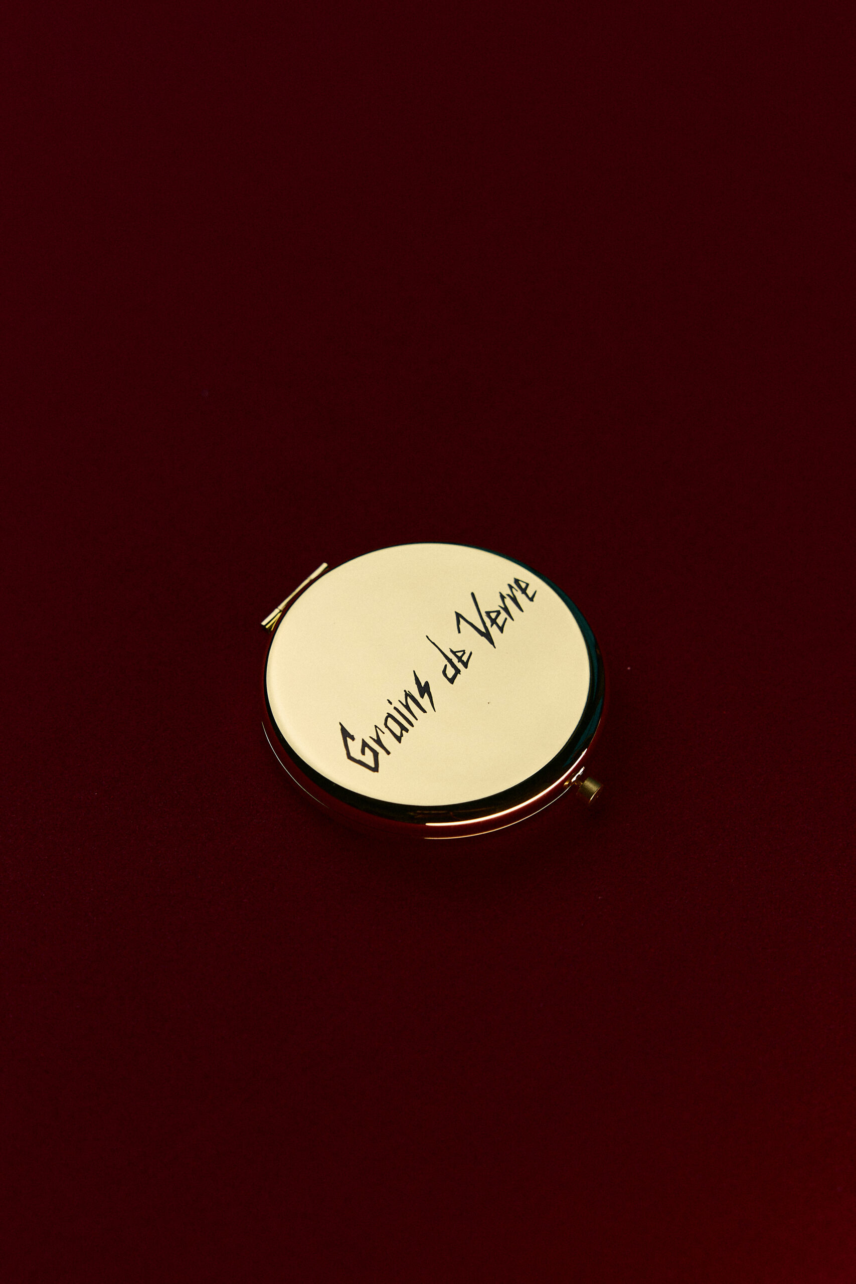 “CUSTOM LOVE” POCKET MIRROR