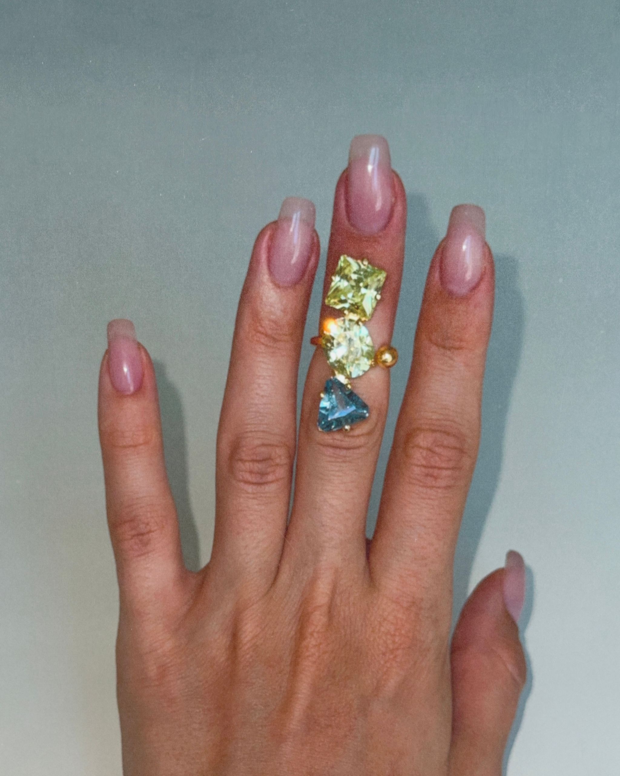 “TRILOGY SUMMER BREEZE” RING GOLDEN
