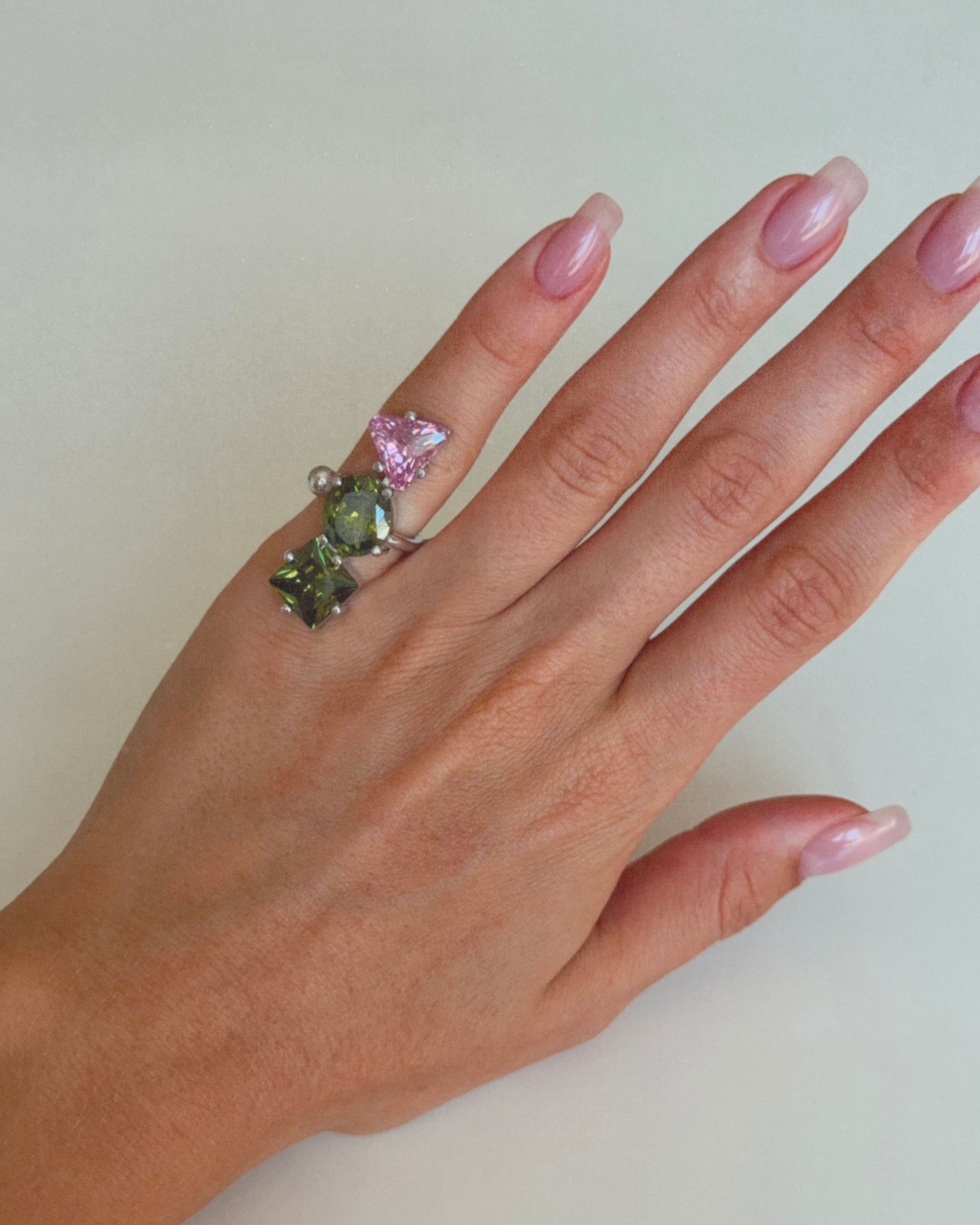 “TRILOGY TROPICAL” RING SILVER